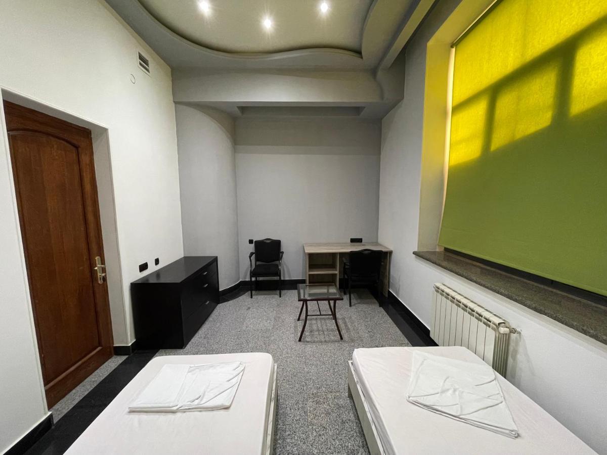 Joy Hotel Apartament Ереван Экстерьер фото